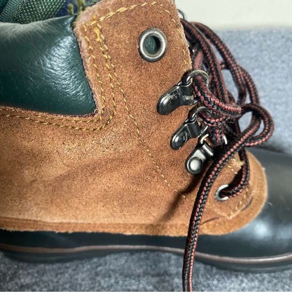 Womens Leather Duck Boots Rubber Size 7 Black Brown Lace up Thermolite Smiths - Picture 2 of 16